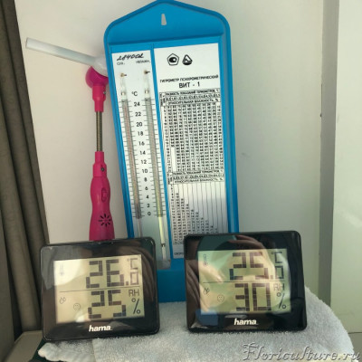 На фото: ВИТ-1, два Hama TH-130, устройство обеспечения аспирации.