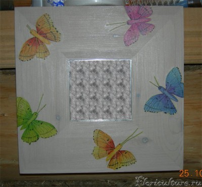 Маленькое зеркало из Икеи